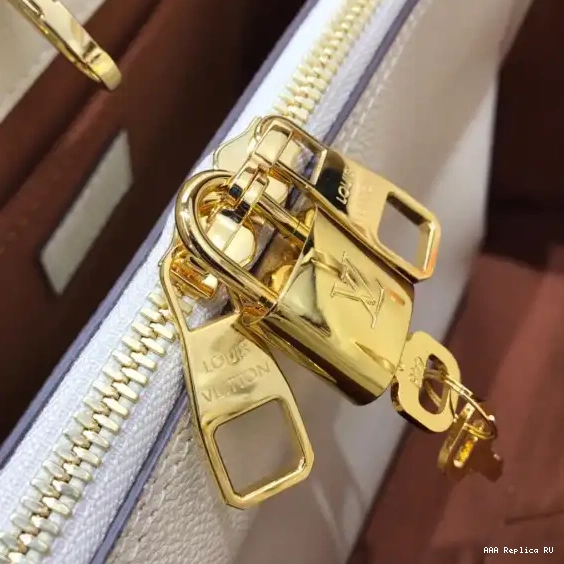 Aaa replica bags LOUIS VUITTON MONTAIGNE MM 0630